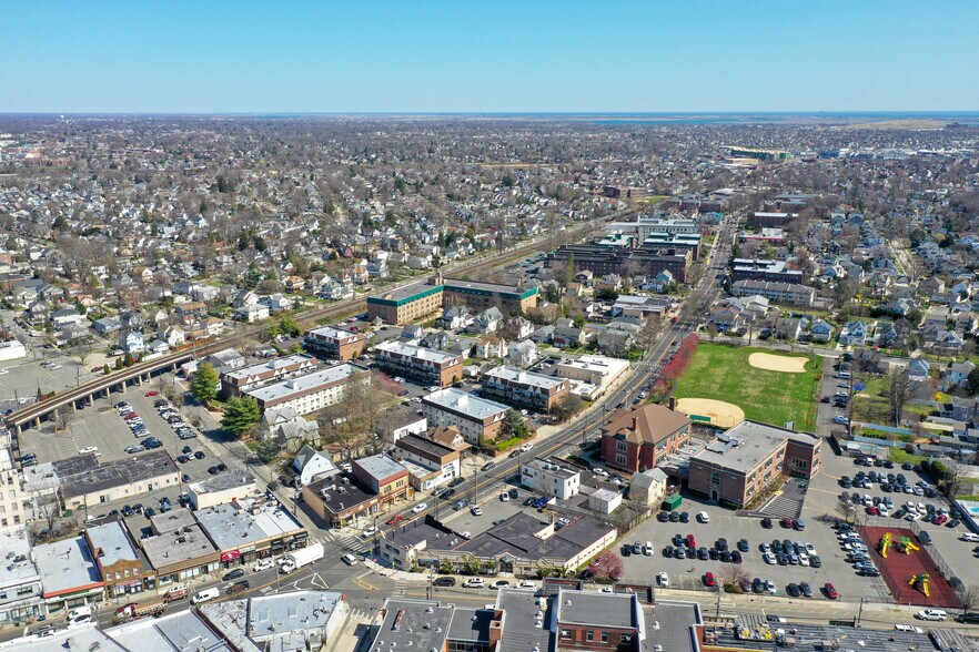 More Photos Of 10 Union Ave, Lynbrook Medical For Sale