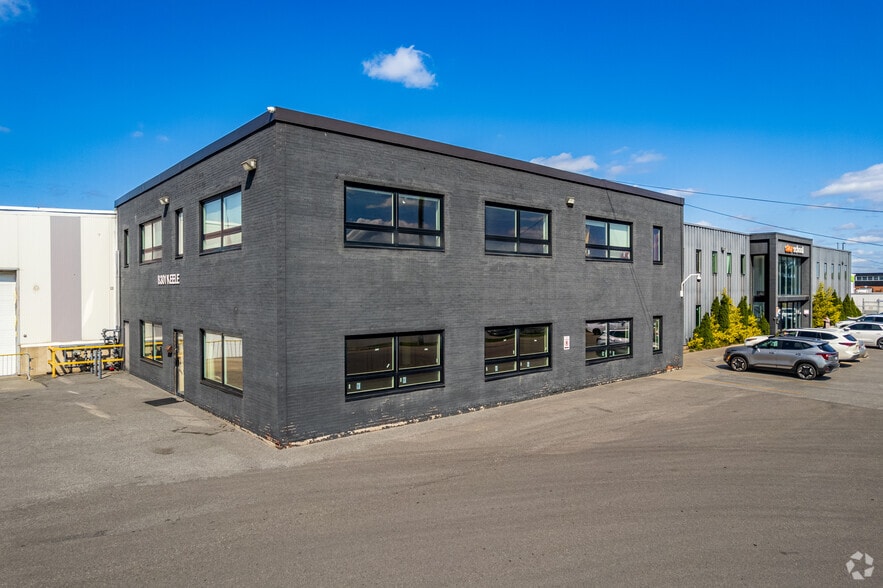 Primary Photo Of 8301 Keele St, Concord Warehouse For Lease