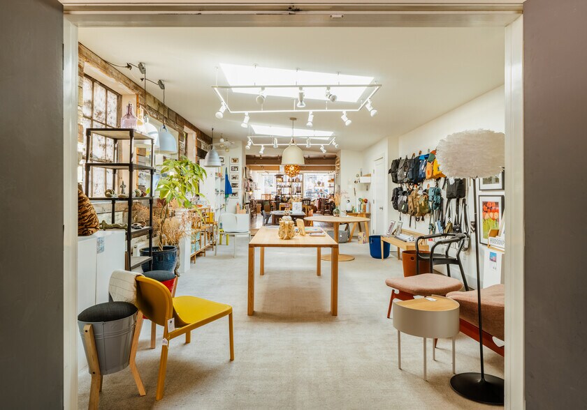 More Photos Of 705 Warren St, Hudson Storefront Retail Residential For Sale