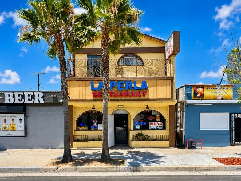Primary Photo Of 10623 S Prairie Ave, Inglewood Storefront Retail Residential For Lease