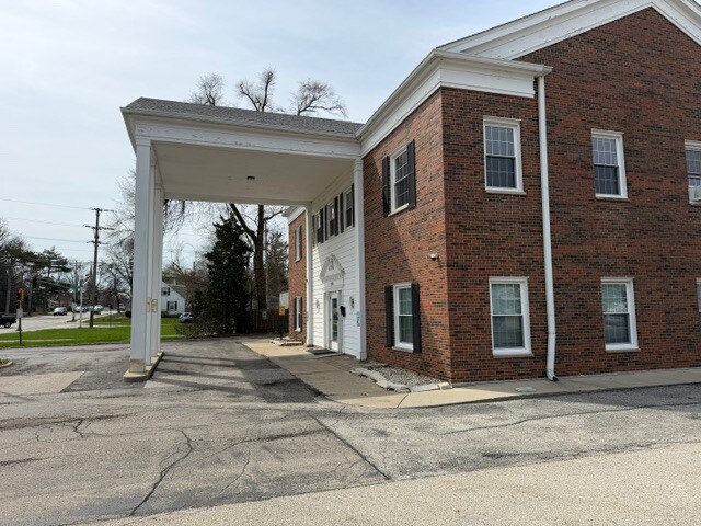 More Photos Of 1114 N Arlington Heights Rd, Arlington Heights Medical For Lease