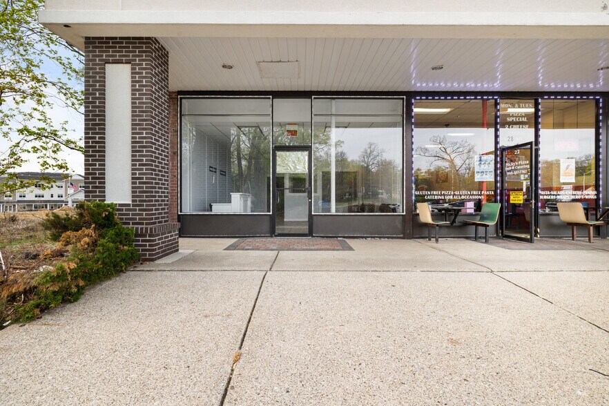 More Photos Of 20 Rt-59, Suffern Freestanding For Lease