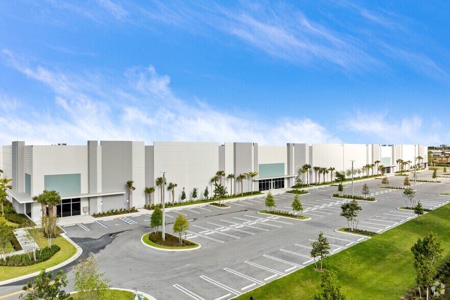 Primary Photo Of 1100 Old Dixie Hwy, Lake Park Distribution For Sale