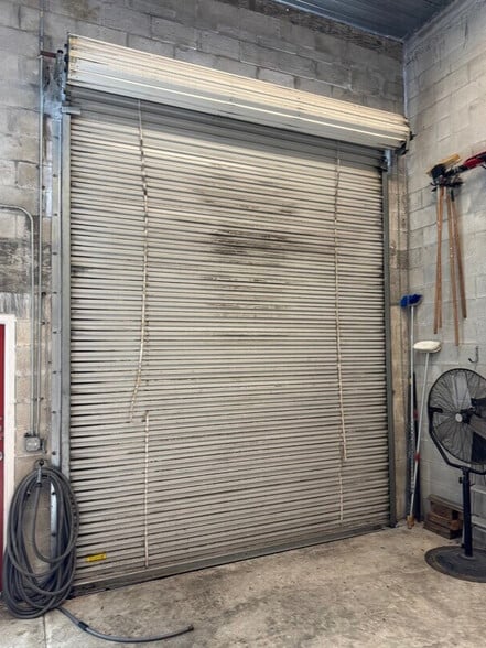 More Photos Of 615-635 NW Biltmore Street, Port Saint Lucie Warehouse For Sale