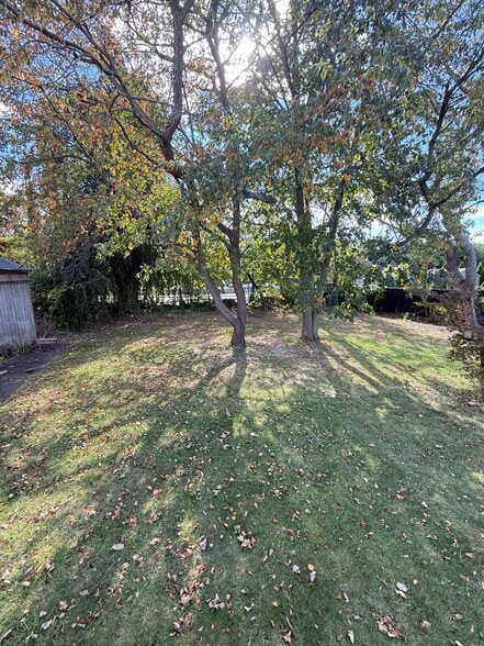 More Photos Of 967 Sunrise Hwy, West Babylon Land For Sale