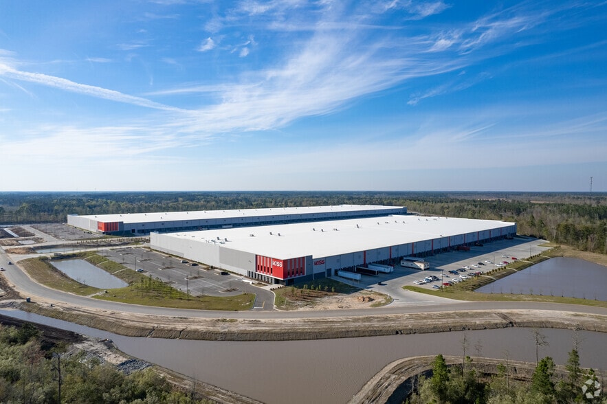 More Photos Of 1864 Interstate Blvd, Ellabell Distribution For Lease