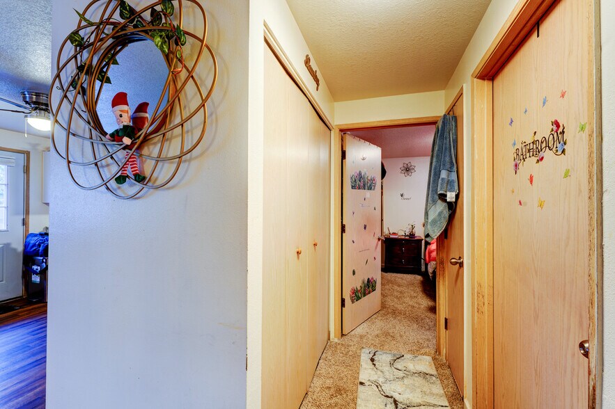 More Photos Of 16405 E Burnside St, Portland Apartments For Sale