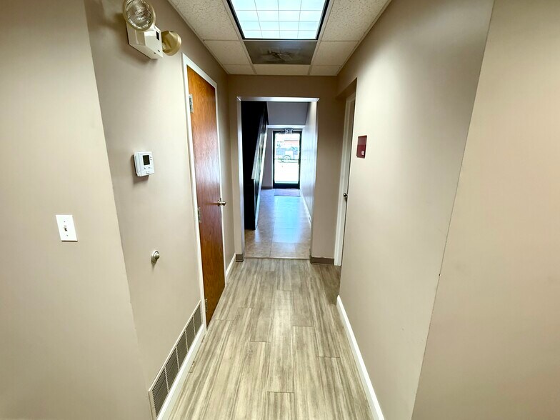 More Photos Of 108 S Main St, Madisonville Office Residential For Sale