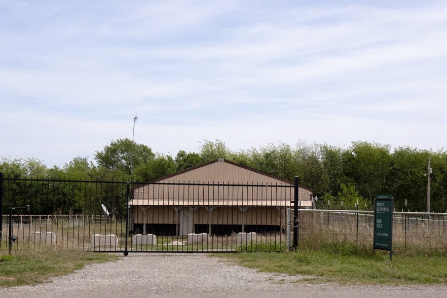 More Photos Of 12388 US Highway 77, Paoli Service For Sale
