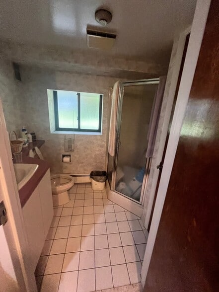 More Photos Of 1319 Anderson, Fort Lee Medical For Sale