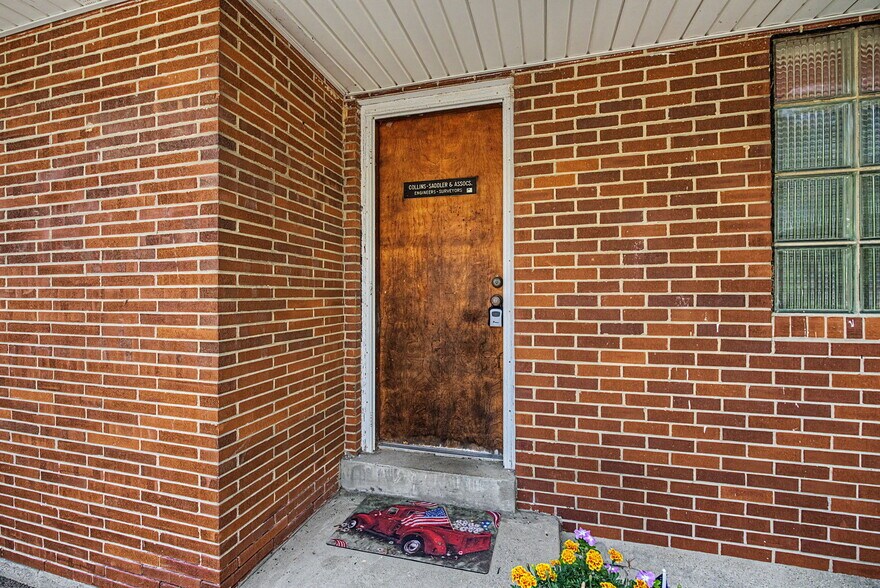 More Photos Of 1599 N Central Dr, Beavercreek Office For Sale