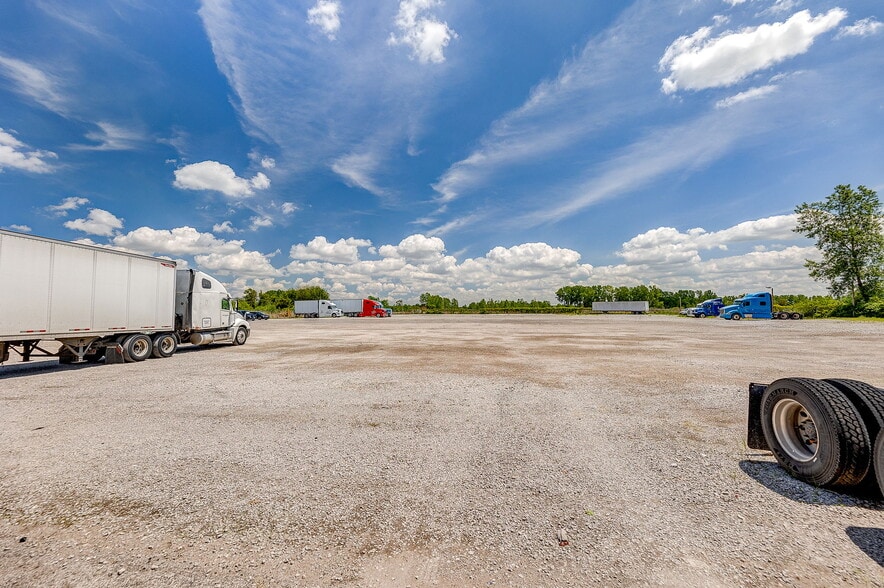 More Photos Of 440 W Pontoon Rd, Granite City Land For Sale