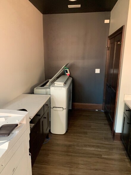 More Photos Of 608 Hillgrove Ave, Western Springs Office Residential For Sale