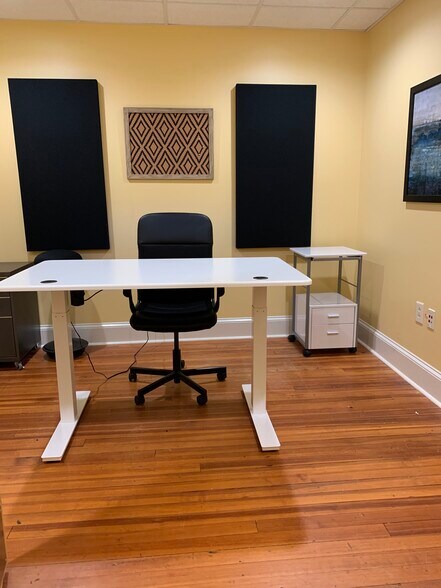 More Photos Of 320 E Clayton St, Athens Office For Lease