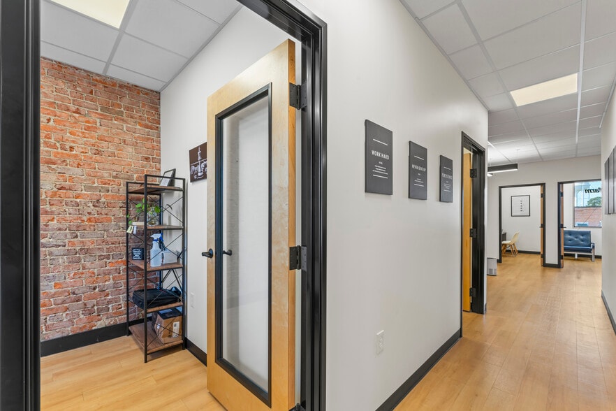 More Photos Of 108 N Arendell Ave, Zebulon Office For Sale