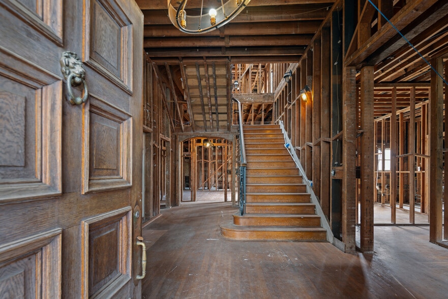 More Photos Of 2510 Le Conte Ave, Berkeley Apartments For Sale