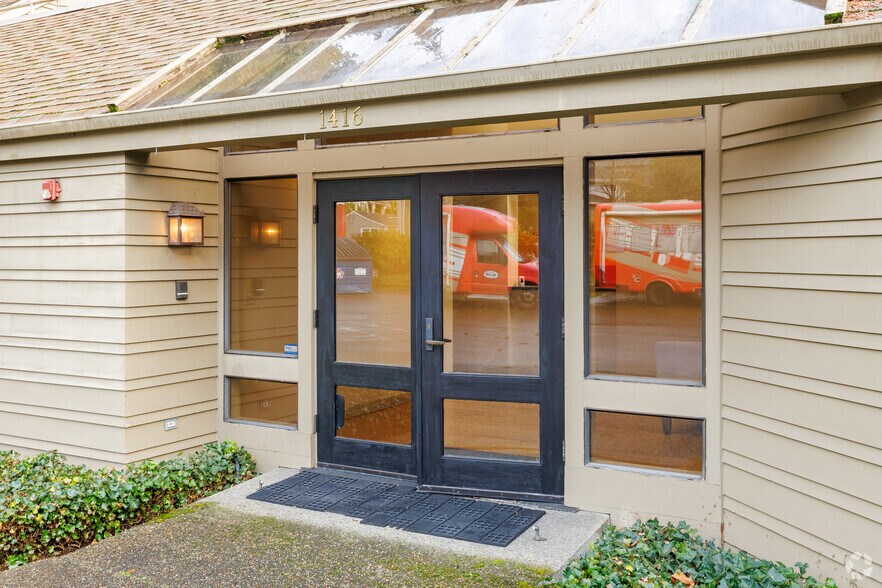 More Photos Of 1416 112th Ave NE, Bellevue Office For Lease