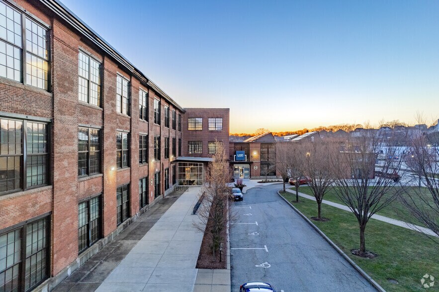 More Photos Of 313-317 Iron Horse Way, Providence Medical For Lease