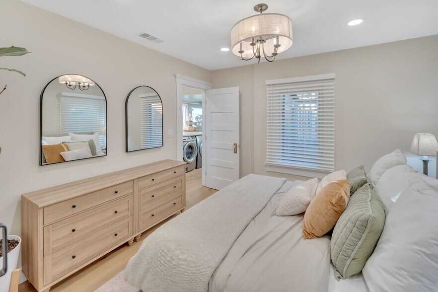 More Photos Of 418 W Ivy St, San Diego Apartments For Sale