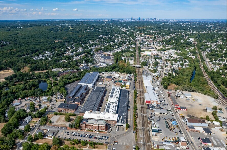 More Photos Of 1 Westinghouse Plz, Hyde Park Warehouse For Lease