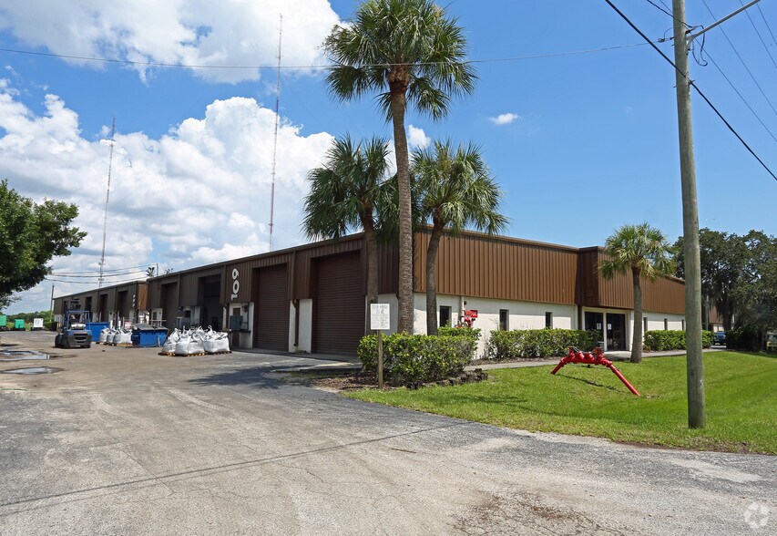 More Photos Of 109-111 Dunbar Ave, Oldsmar Warehouse For Lease