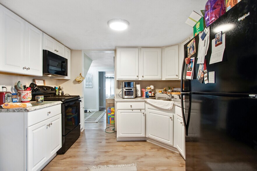 More Photos Of 6980 Nash Rd, North Tonawanda Apartments For Sale