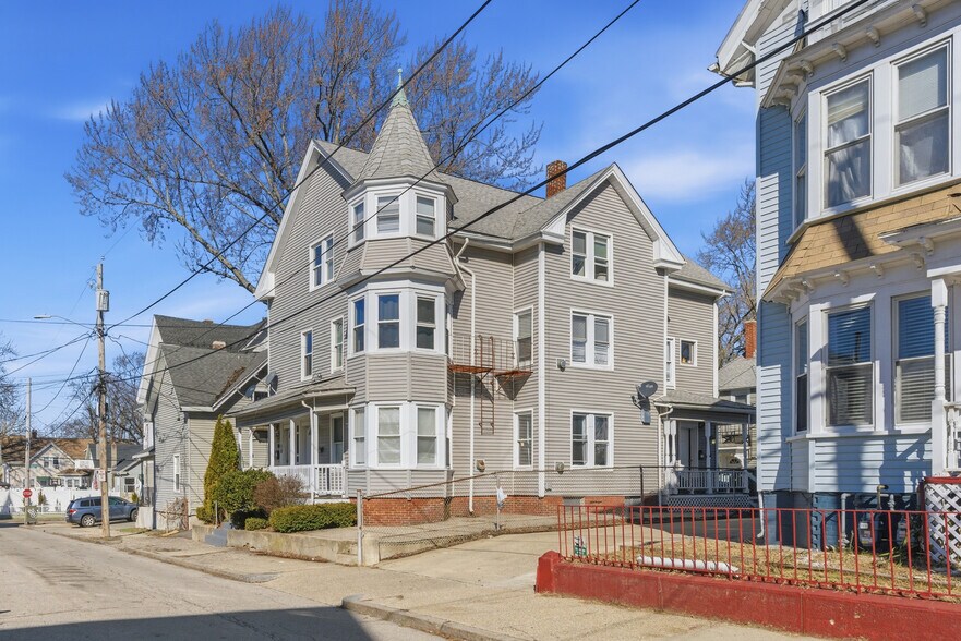More Photos Of 10 Clark Ave, Pawtucket Apartments For Sale
