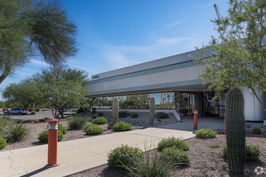 More Photos Of 3480 E Britannia Dr, Tucson Unknown For Lease
