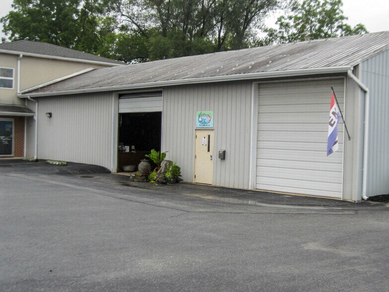 More Photos Of 1880 W Mason Ave, York Light Manufacturing For Lease