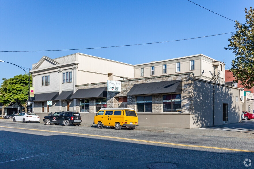 More Photos Of 45886 Wellington Ave, Chilliwack Hotel For Sale