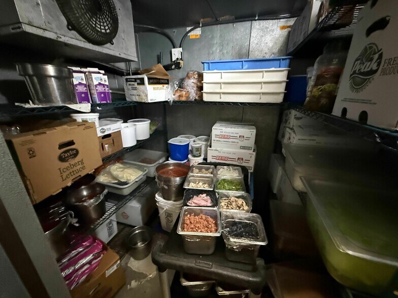 More Photos Of 834 E Division St, Springfield Restaurant For Sale