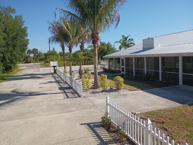More Photos Of 315 Addison Dr, Punta Gorda Assisted Living For Sale