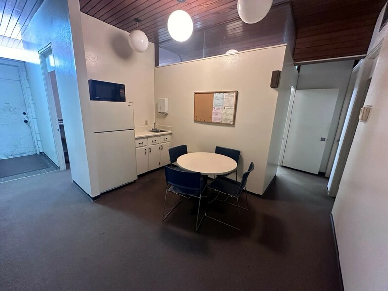 More Photos Of 918 Garland Street, Little Rock Office For Sale