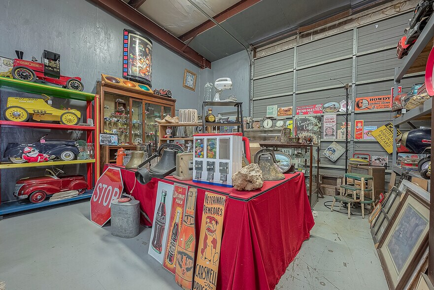 More Photos Of 210 N Houston, Wharton Freestanding For Sale