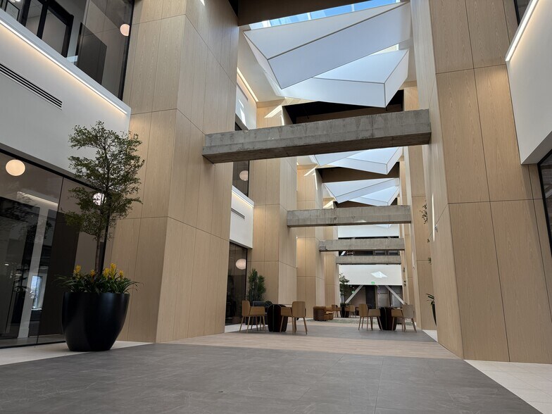 Primary Photo Of 4835 S Highland Dr, Holladay Office For Lease