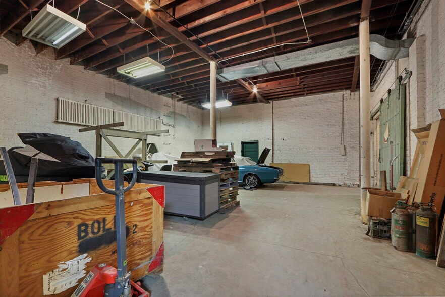 More Photos Of 1346 54th St, Kenosha Warehouse For Sale