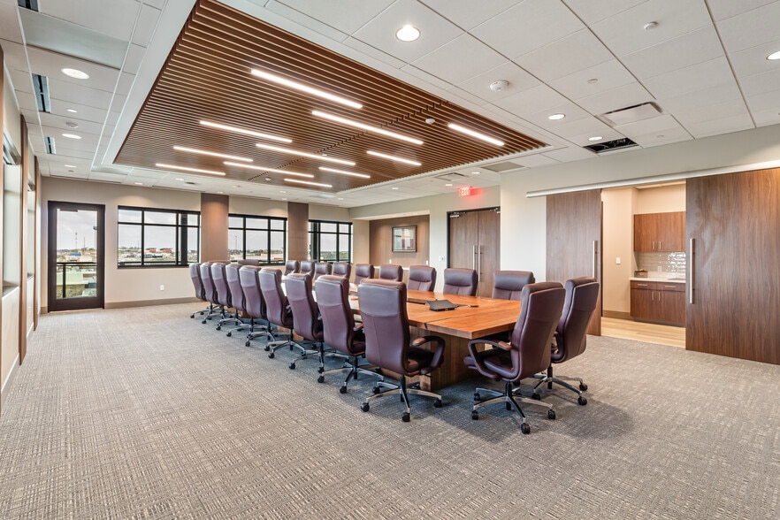 More Photos Of 4270 SH-6, College Station Office For Lease