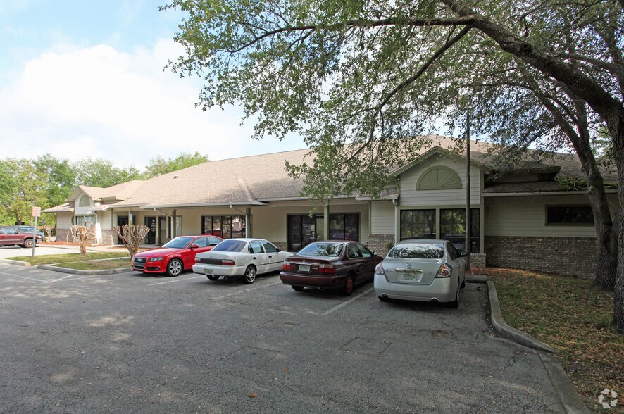 More Photos Of 2959 Alafaya Trl, Oviedo Medical For Lease