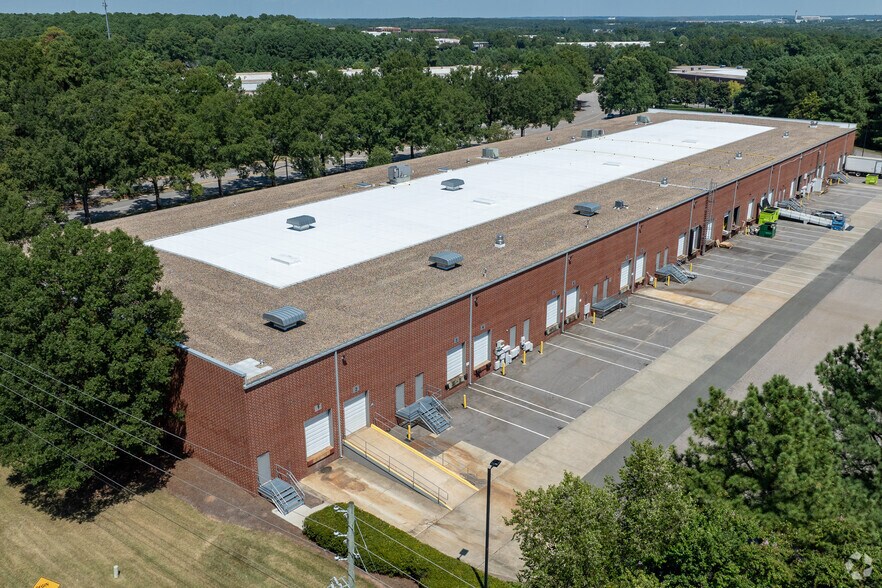 More Photos Of 3000 Perimeter Park Dr W, Morrisville Warehouse For Lease
