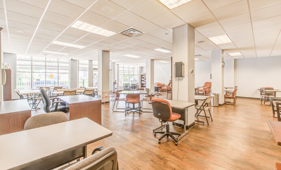 More Photos Of 592-594 N 2nd St, Memphis Freestanding For Sale