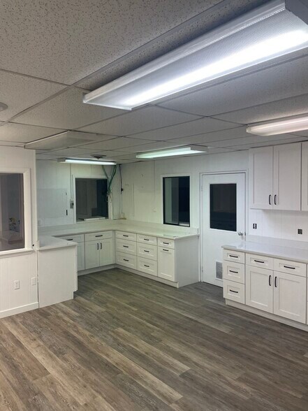 More Photos Of 3000 S Muskogee Ave, Tahlequah Industrial For Lease