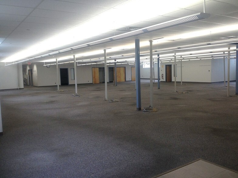 1543 Marne St, Hamden, CT 06514 Industrial For Lease