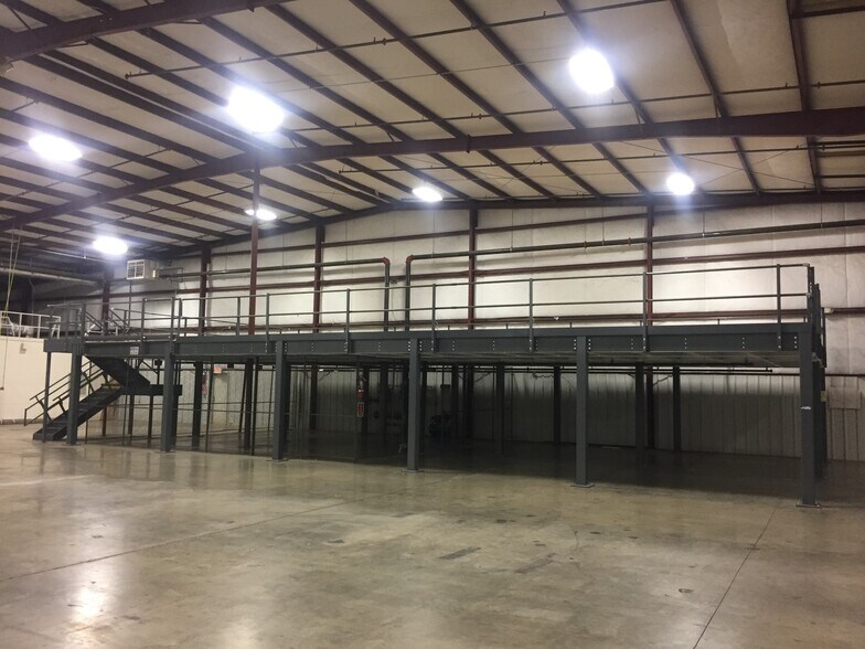More Photos Of 2 Shelter Dr, Greer Warehouse For Lease