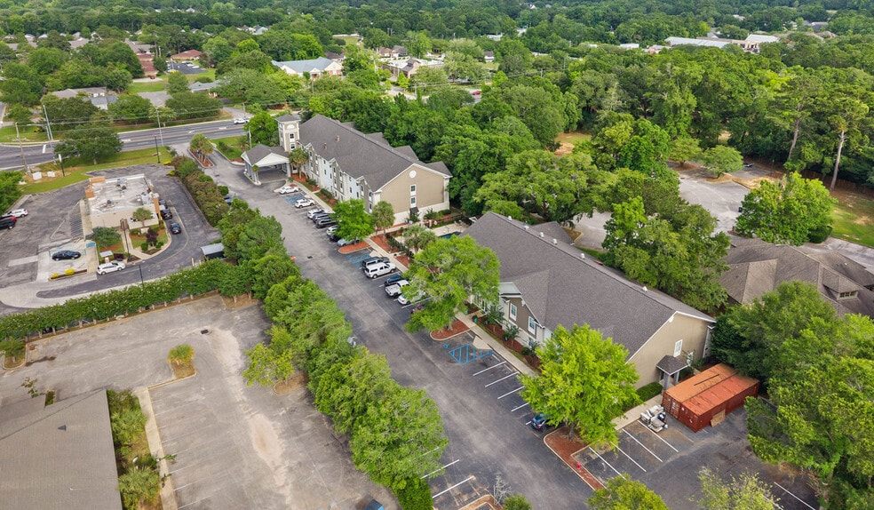 More Photos Of 19751 S Greeno Rd, Fairhope Hotel For Sale