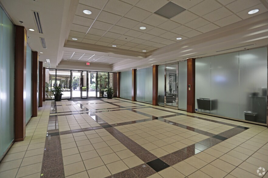 More Photos Of 10151 Deerwood Park Blvd, Jacksonville Office For Lease