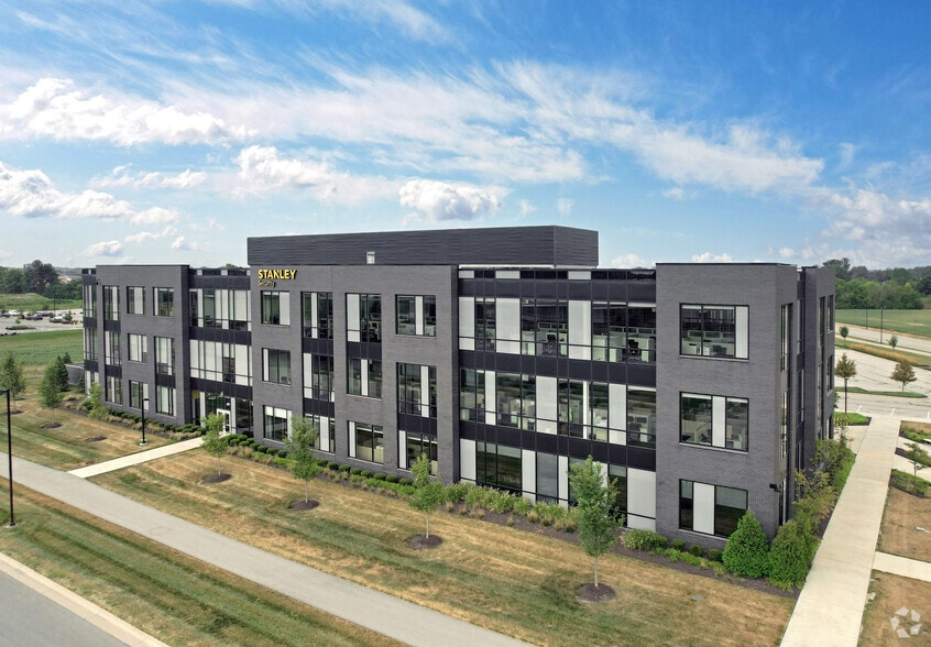 Primary Photo Of 8350 Sunlight Dr, Fishers Office For Lease
