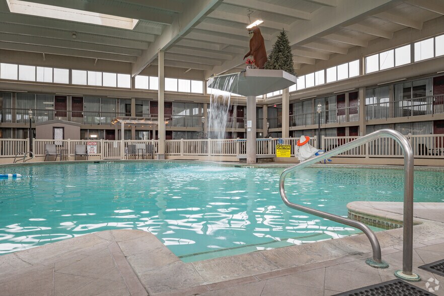 More Photos Of 1399 Bench Rd, Pocatello Hotel For Sale