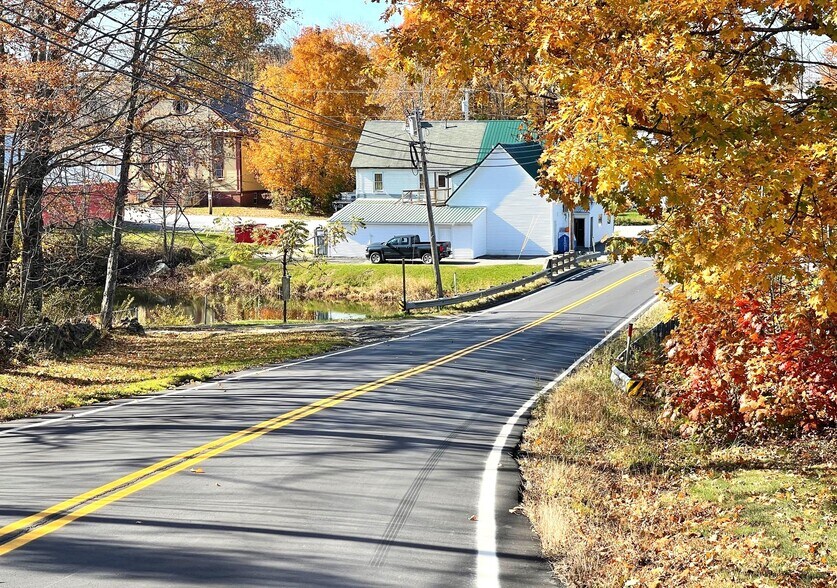 More Photos Of 21 Corinna Road Rd, Saint Albans Convenience Store For Sale