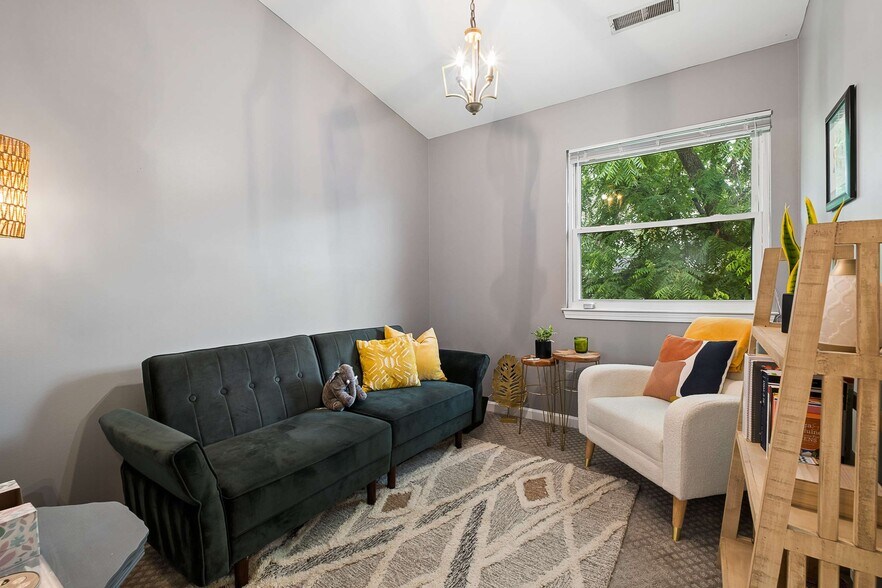 More Photos Of 2818 Azalea Pl, Nashville Office Residential For Sale