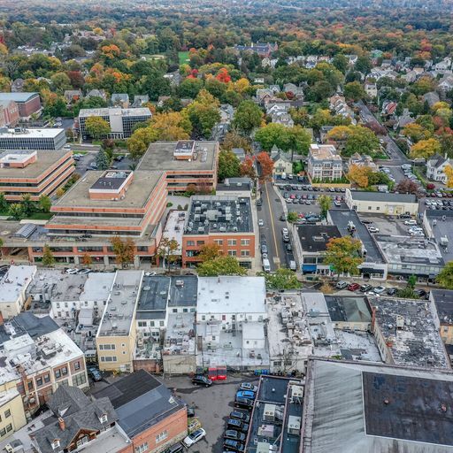 More Photos Of 50 Greenwich Ave, Greenwich General Retail For Lease